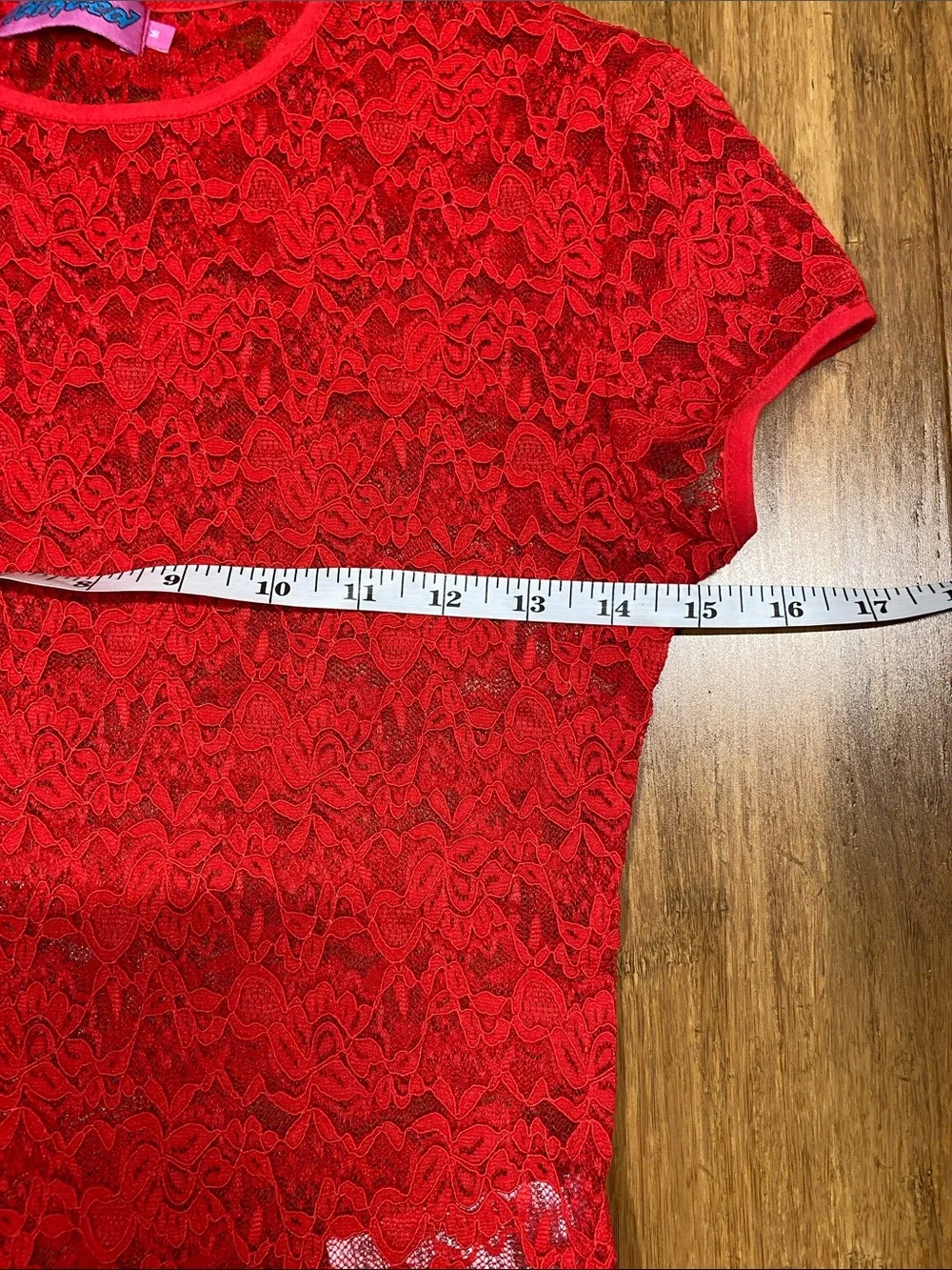 Edikted Red Floral Lace Stretchy Sheer Shirt size Medium